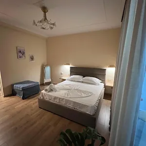 nestrest-studios.hotels-in-tirana.com/